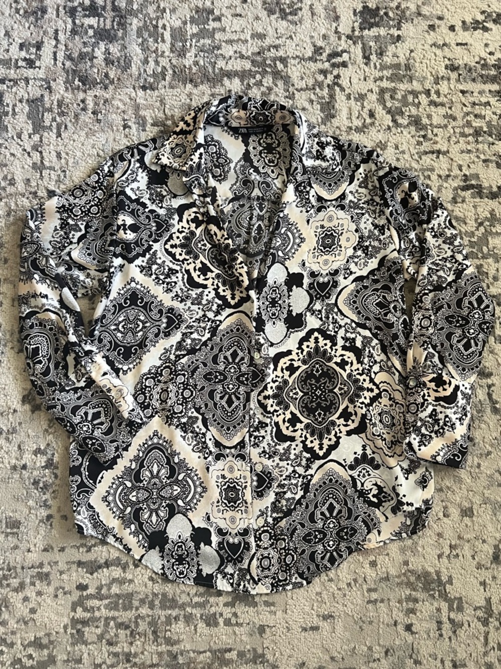 Zara Black and White Paisley Print‎ Blouse